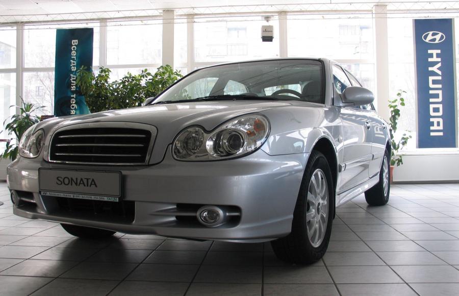  Hyundai Sonata 2004 года  (фото 19 из 58)